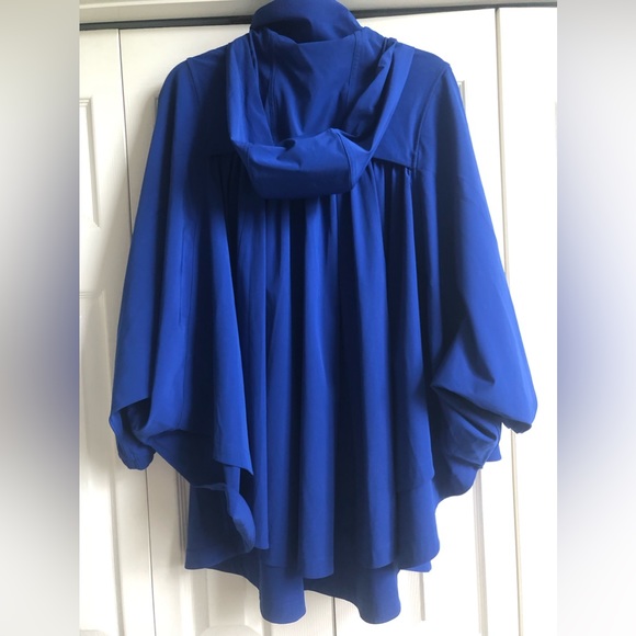 lululemon athletica Jackets & Blazers - Lululemon Blue asymmetrical hooded jacket